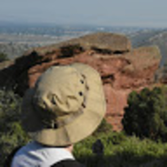 Meet your Posher, Tyler - Picture 1 of 1